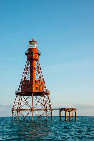 Sea, ocean, atlantic, florida keys, history, hurricanes, shipwrecks travel adventure, guidebook